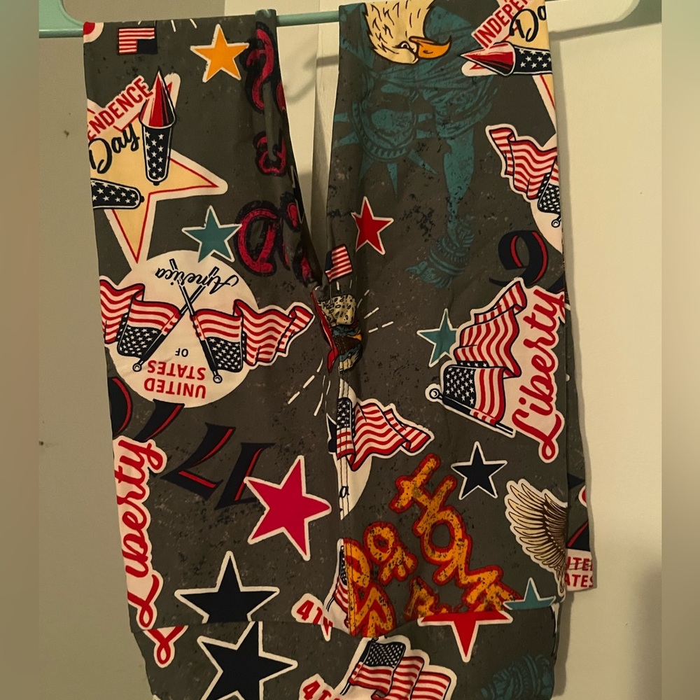 Kids L/XL leggings